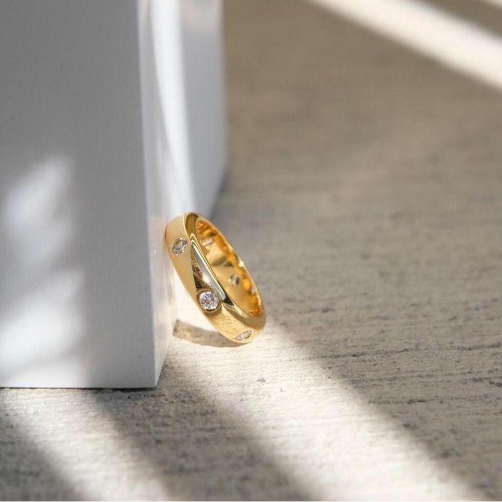 🎉CLOSING SALE❗️18K Gold Etoile Band Ring